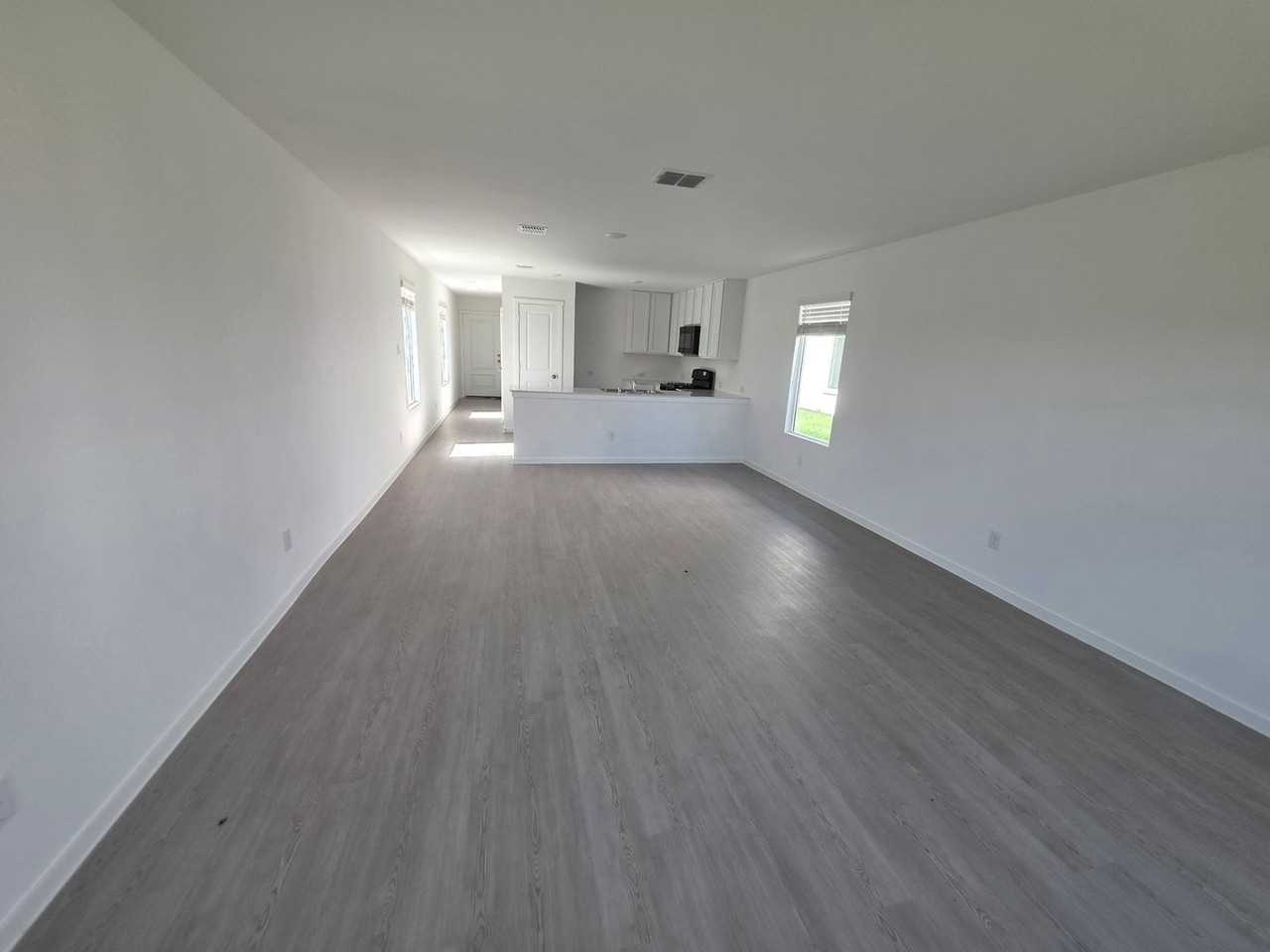 12152 Morgan Dr - Photo 4 of 15