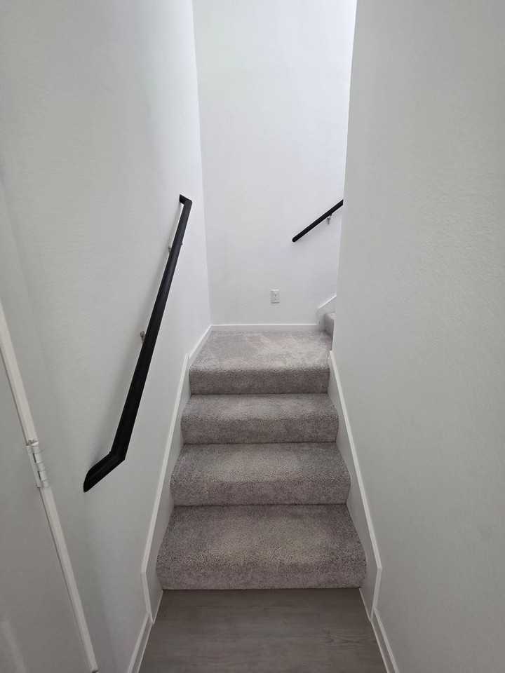 12144 Morgan Dr - Photo 6 of 17