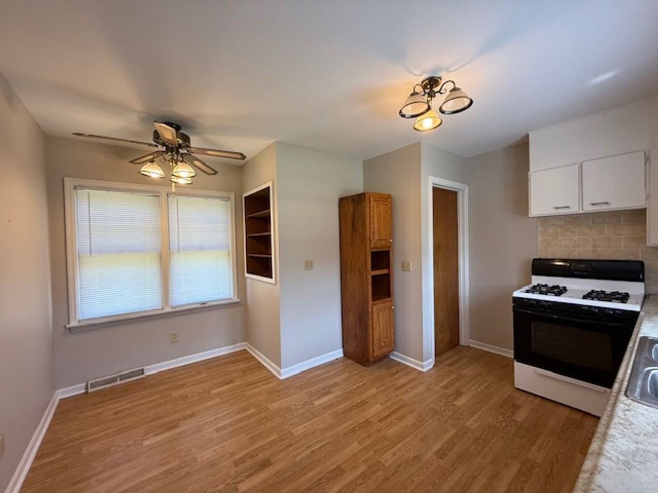 1765 S Fairview Ave - Photo 2 of 11