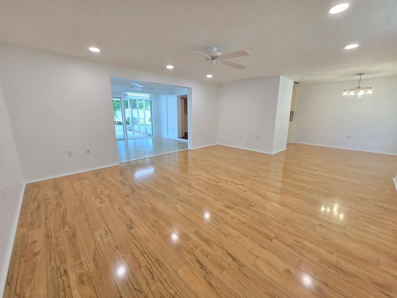 404 Clover Rd - Photo 3 of 27