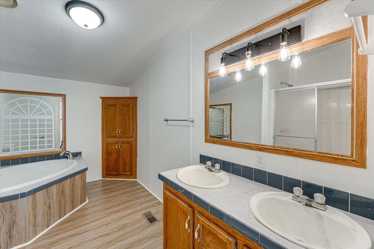 10708 Canyon Cir - Photo 7 of 30