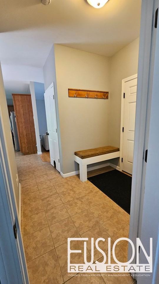 223 Abigail Dr - Photo 3 of 32