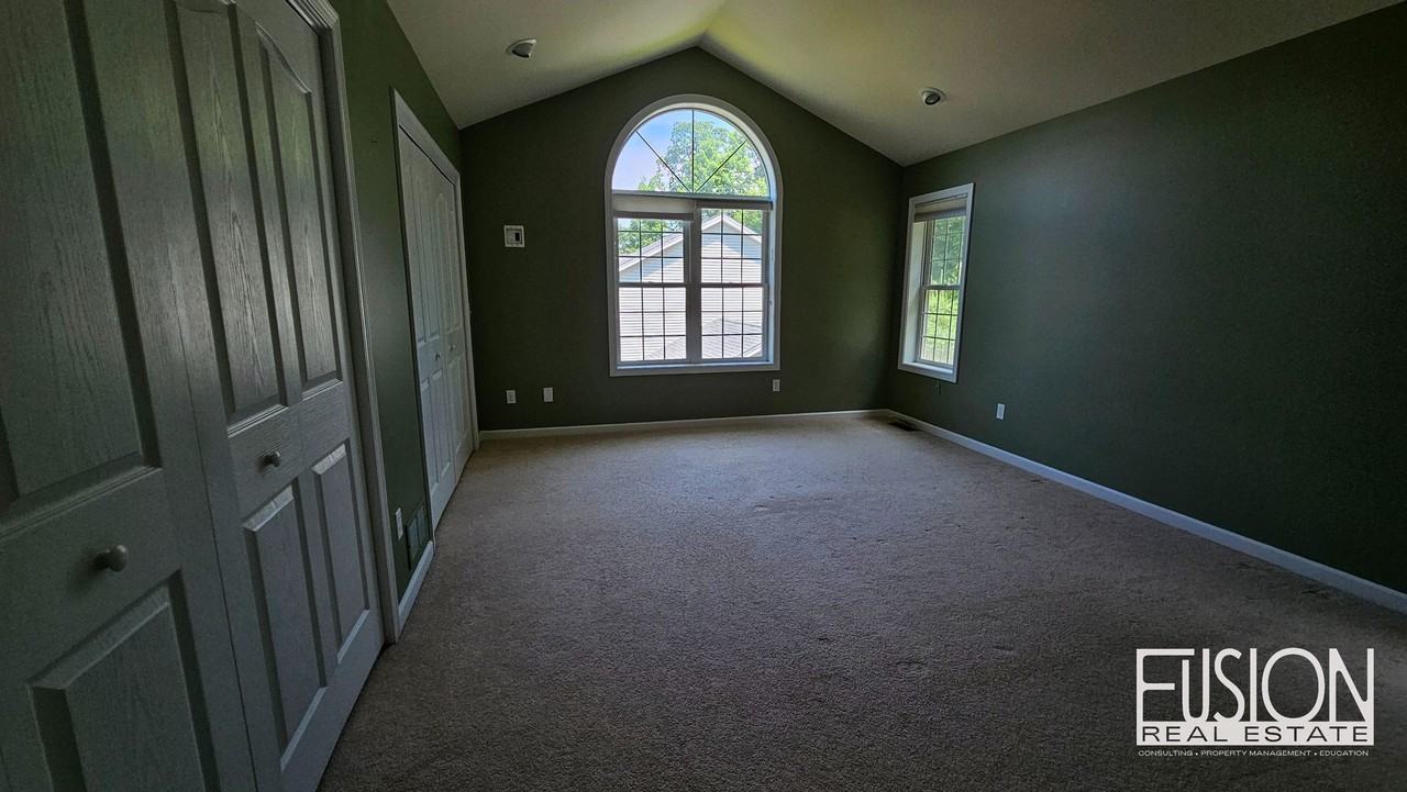 223 Abigail Dr - Photo 7 of 32
