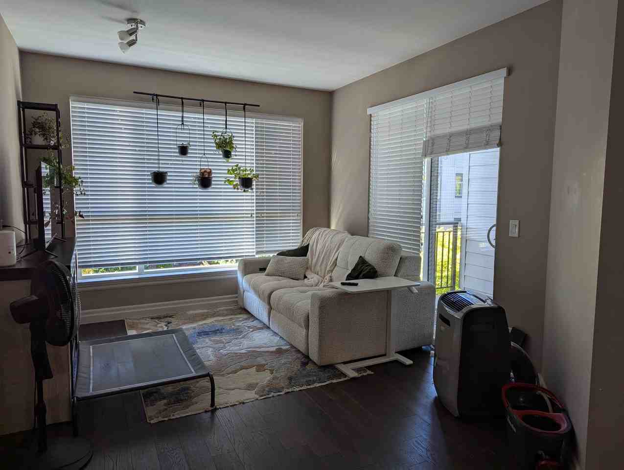 2337 Atkins Avenue - Photo 2 of 9