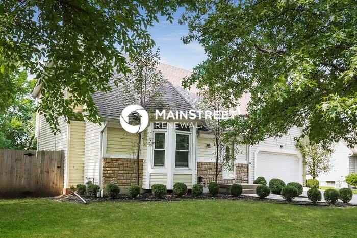 15456 Robinson St - Photo 2 of 18