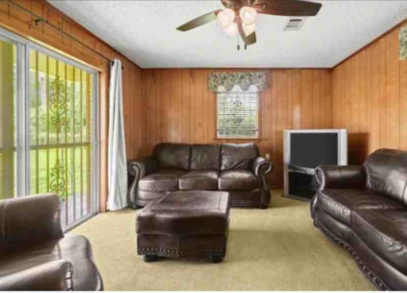 1220 Silverwood Dr #NA - Photo 2 of 11