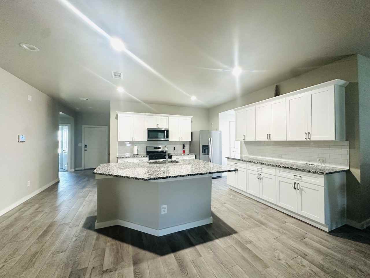 2925 134th St #NA - Photo 4 of 12
