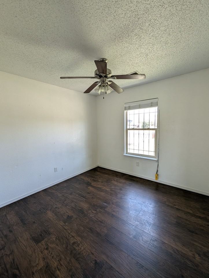 2216 2nd Pl #NA - Photo 4 of 6