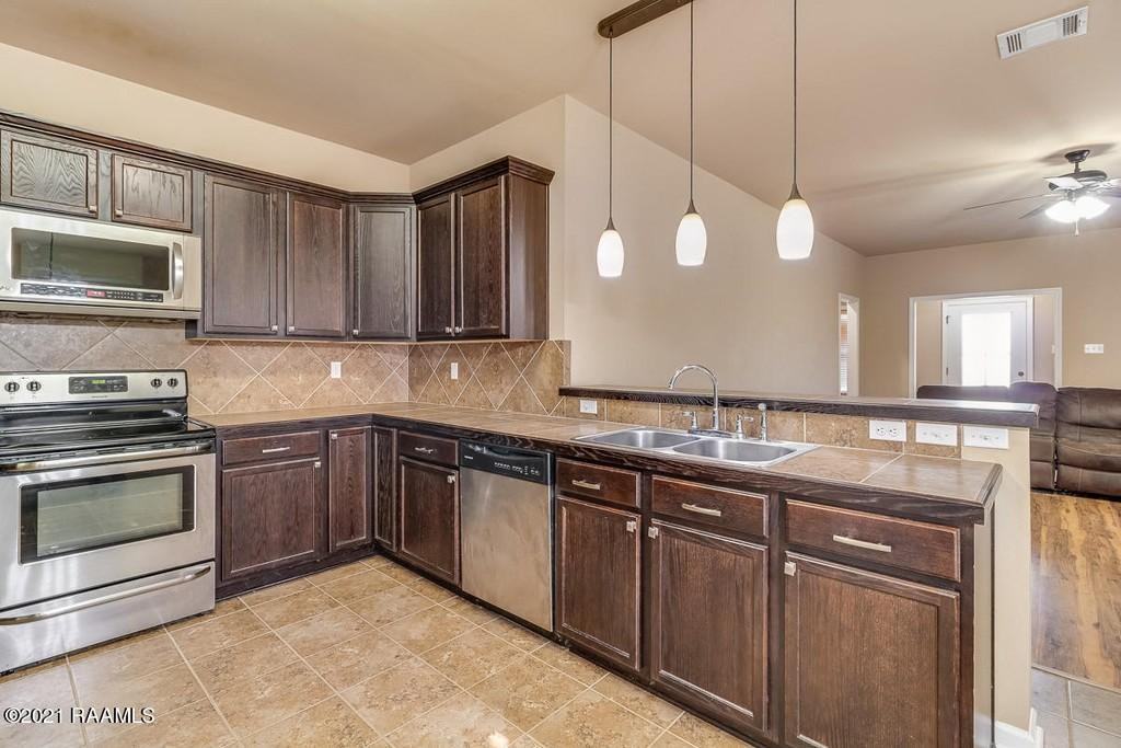 107 Sabine Dr #NA - Photo 4 of 14