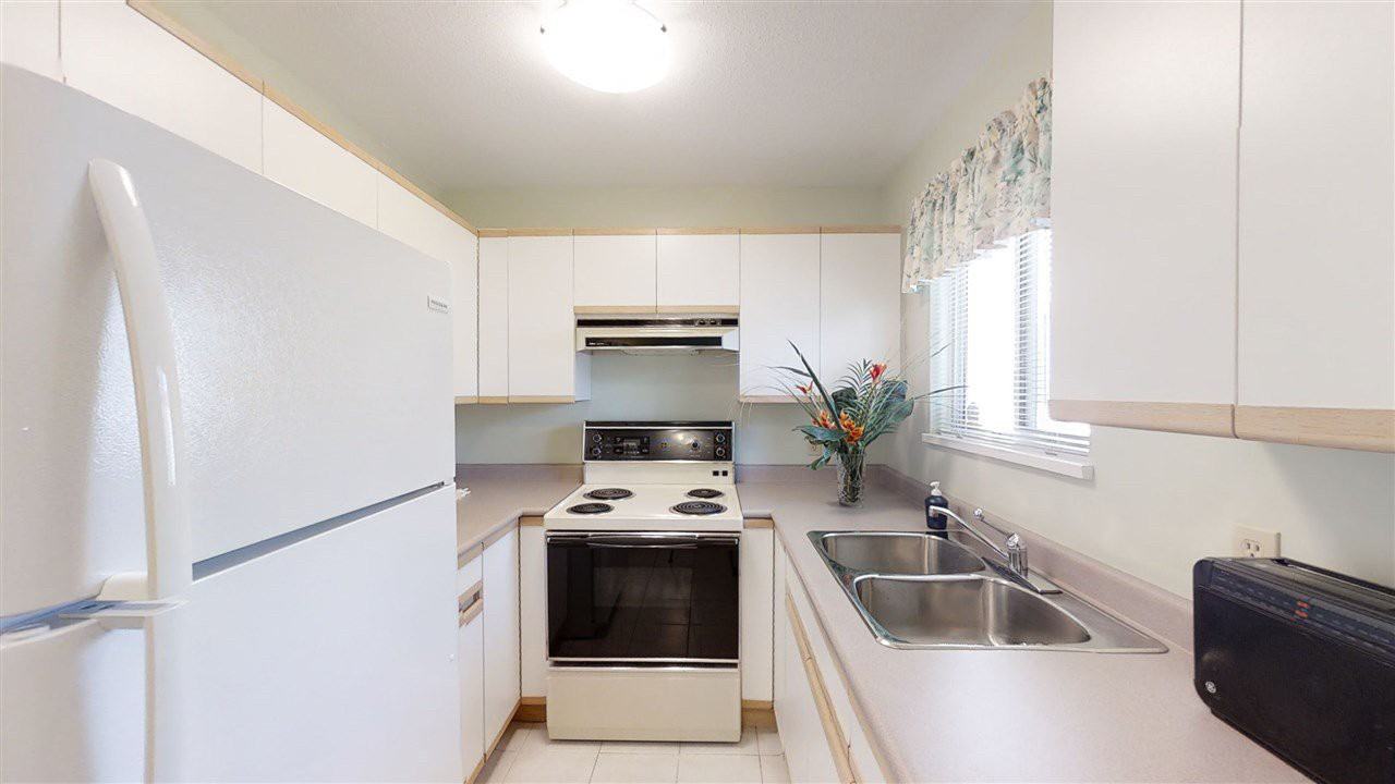 2600 E 27th Ave #3 - Photo 3 of 5