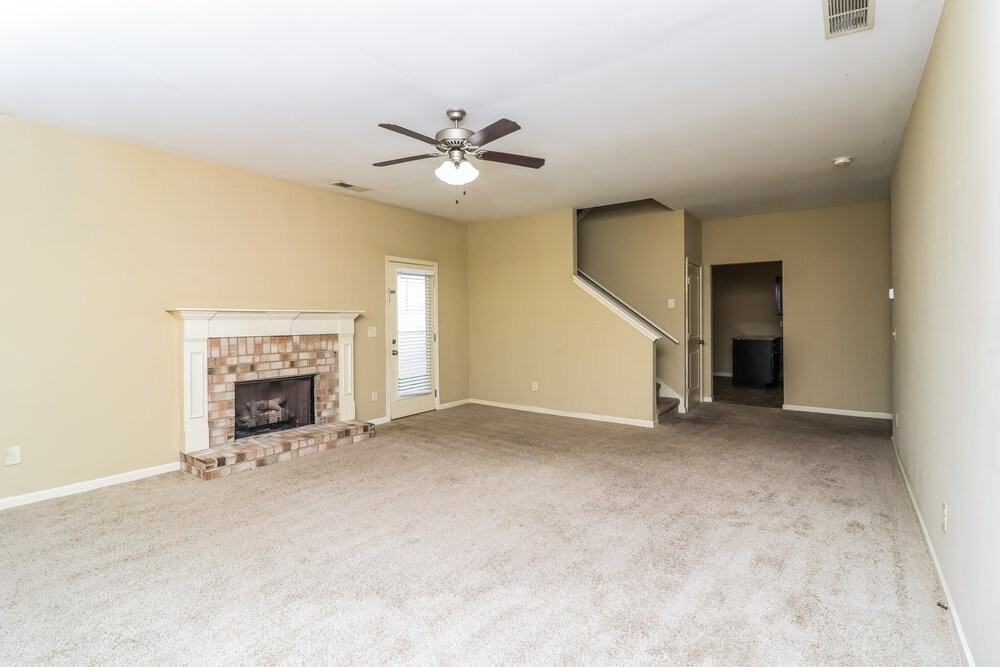 66 Crescent Woode Way - Photo 6 of 17