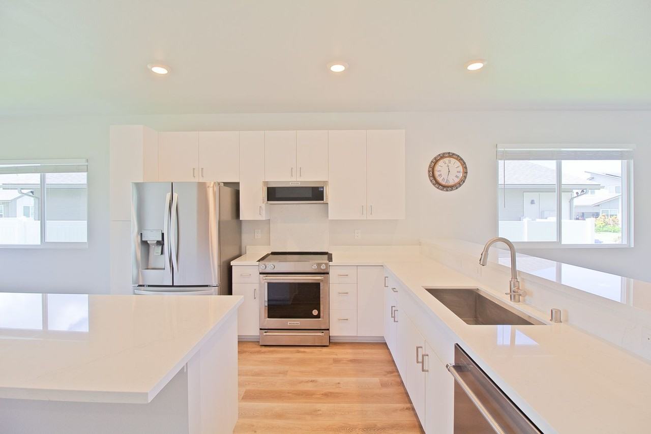 91-1769 Kohanahana Loop - Photo 2 of 19