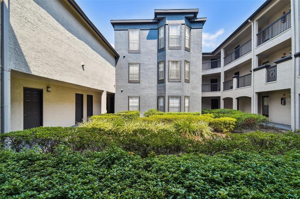 8517 Island Breeze Lane #207 - Photo 2 of 30