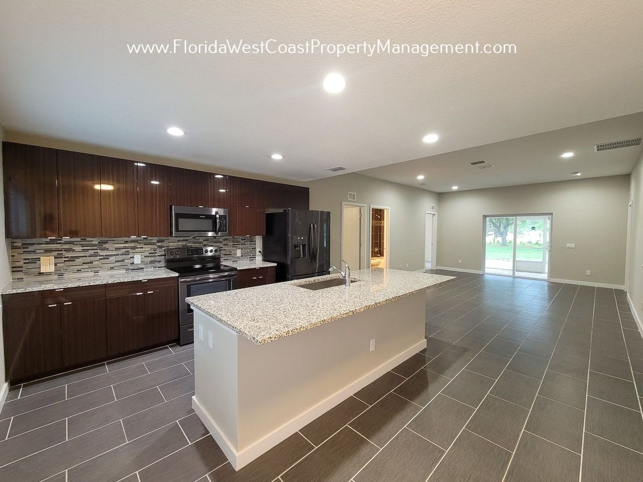 2880 S Shade Ave - Photo 3 of 24