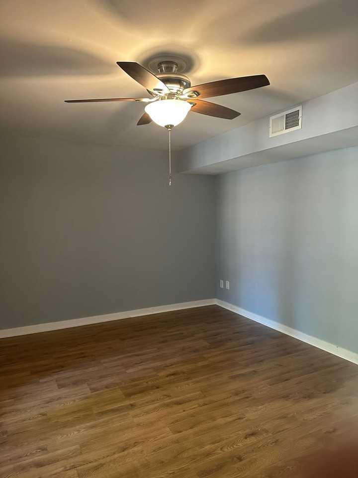 2216 Windom Pl - Photo 7 of 15