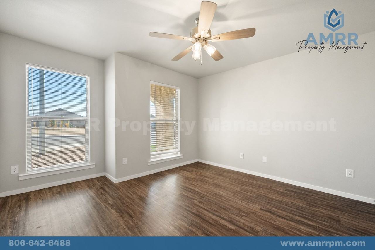 1916 Kirksey Ave - Photo 6 of 24