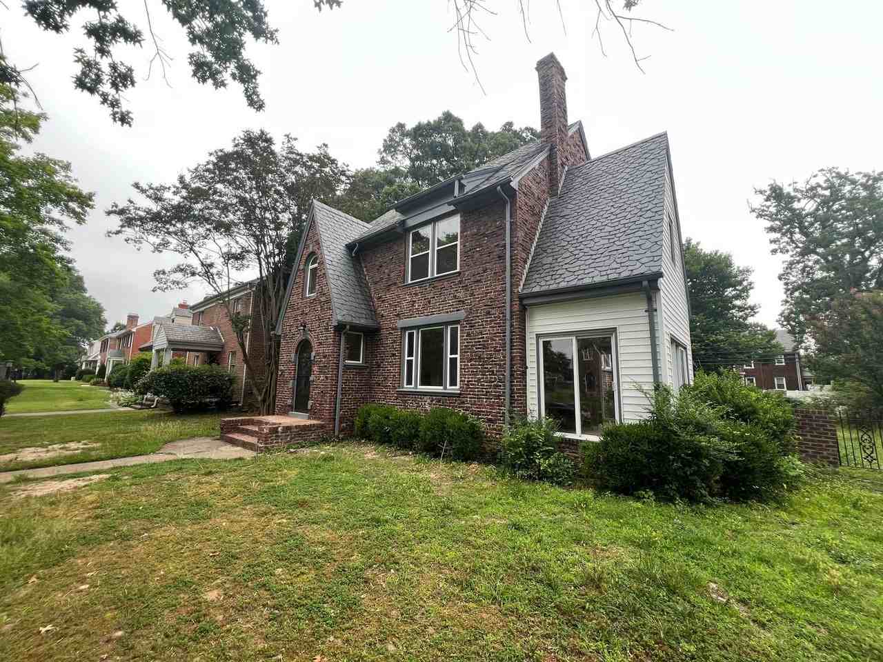 3221 Edgewood Ave - Photo 2 of 17