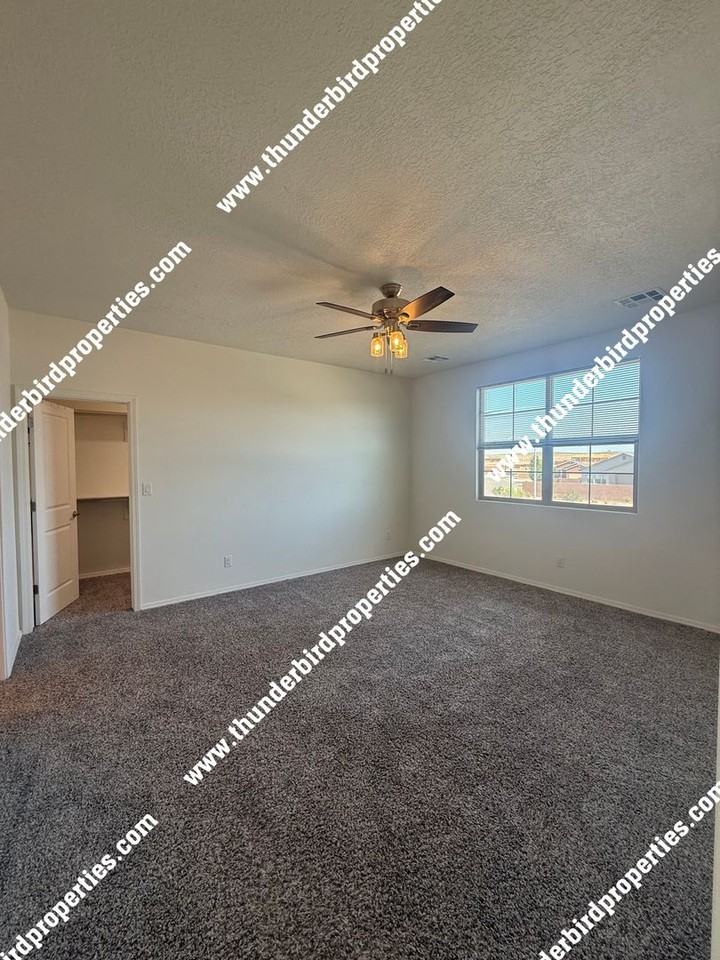 2529 Camino Plata Loop Ne - Photo 5 of 15