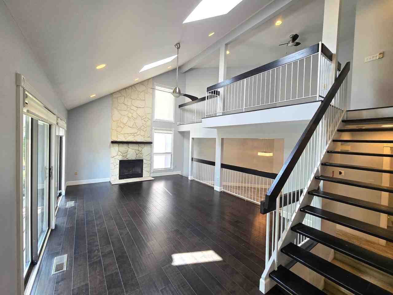 43 Talbot St - Photo 6 of 36