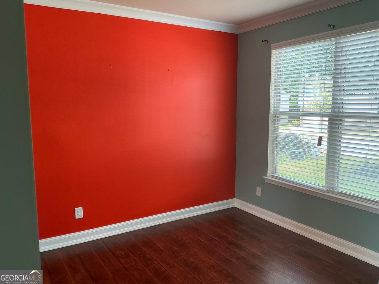 1205 Pebble Rock Rd - Photo 4 of 32