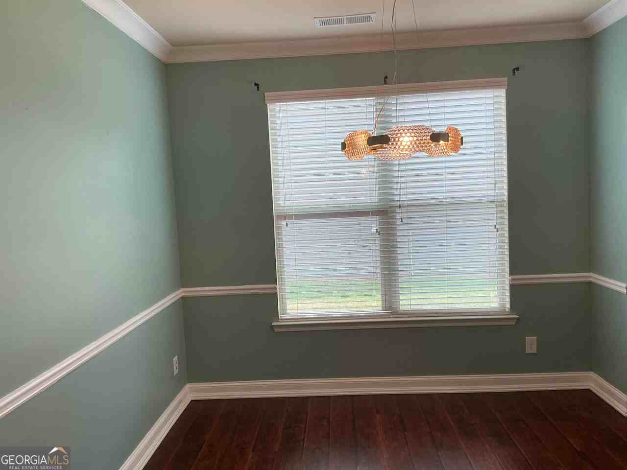 1205 Pebble Rock Rd - Photo 5 of 32