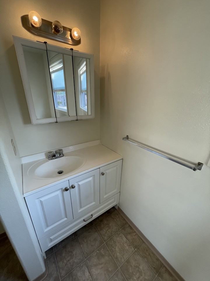 1076 Samoa Blvd #1 - Photo 2 of 14