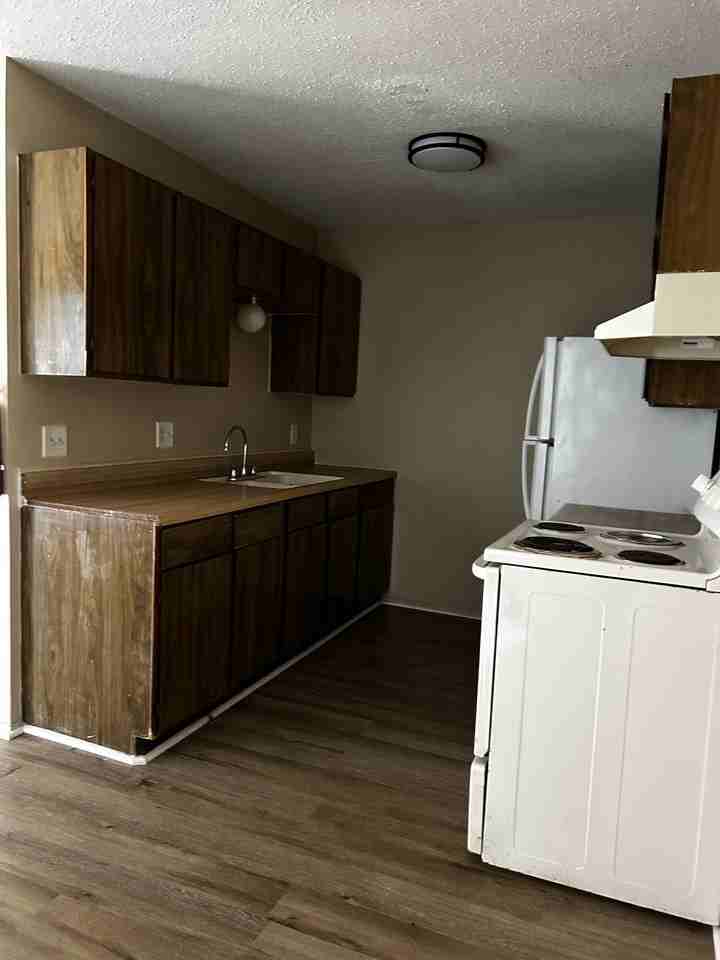 305 E Reagan Rd #A - Photo 3 of 7