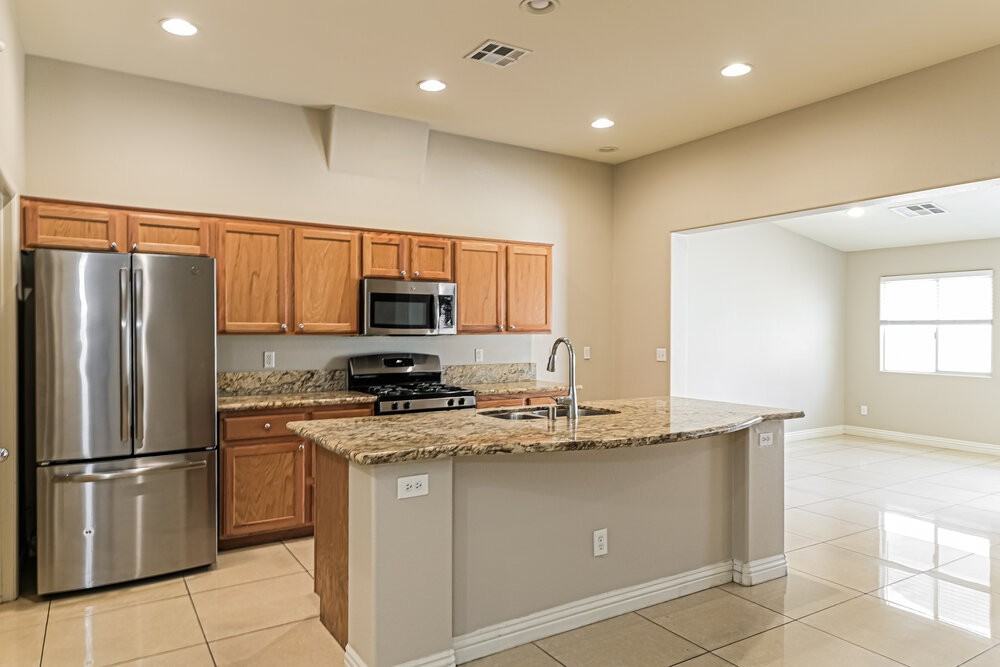3370 Wasatch Cedars St - Photo 7 of 16