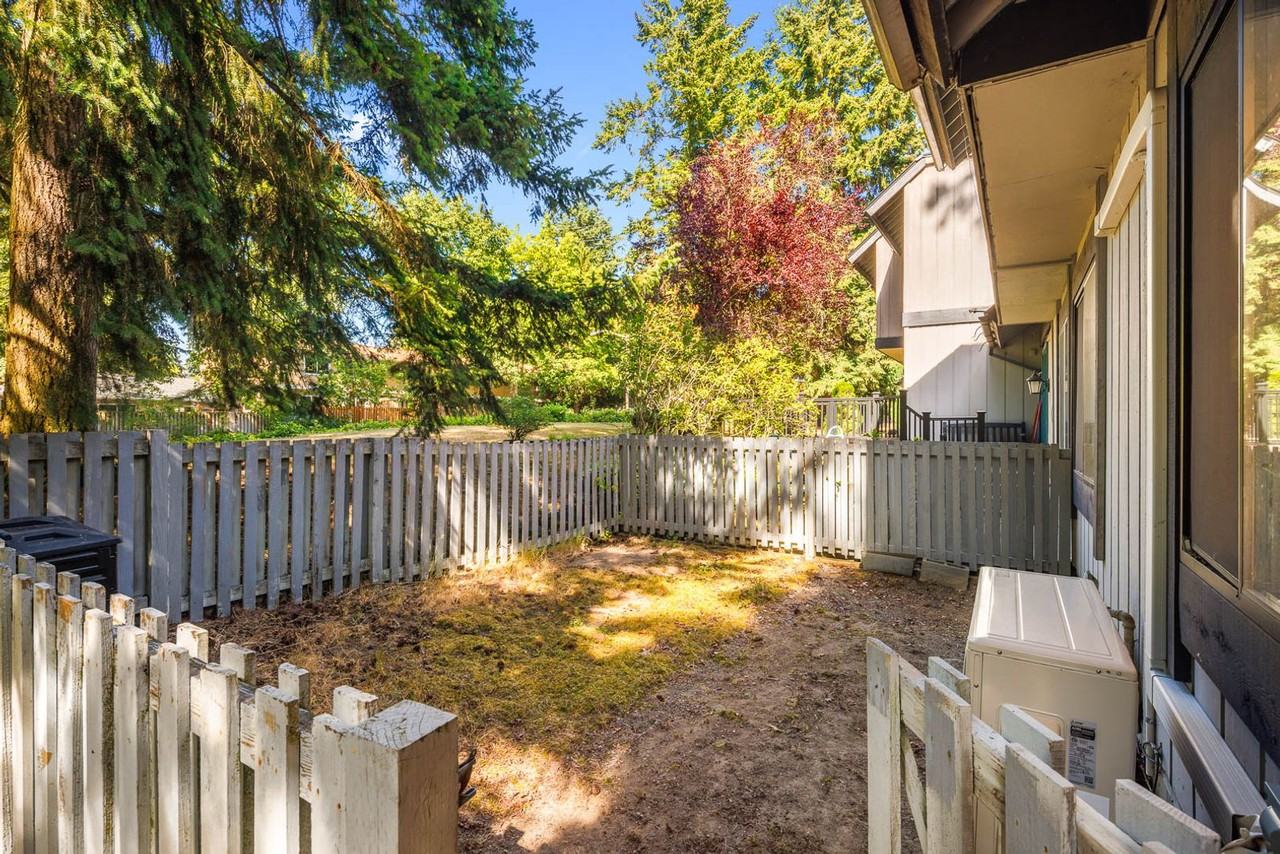 12301 Ne 149th St - Photo 3 of 24