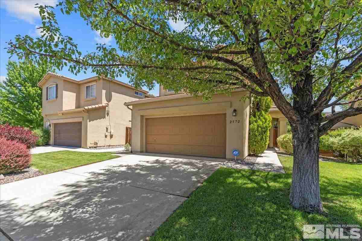 2572 Roman Dr #B - Photo 2 of 22