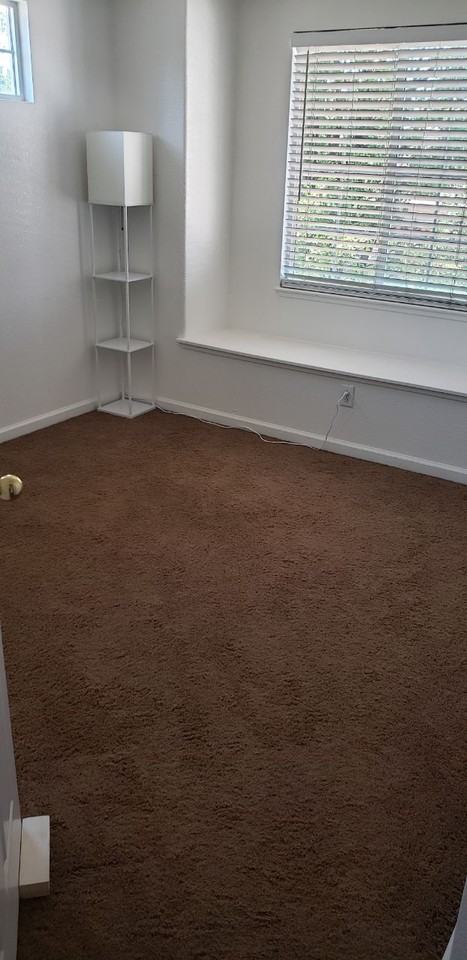 2572 Roman Dr #B - Photo 3 of 22