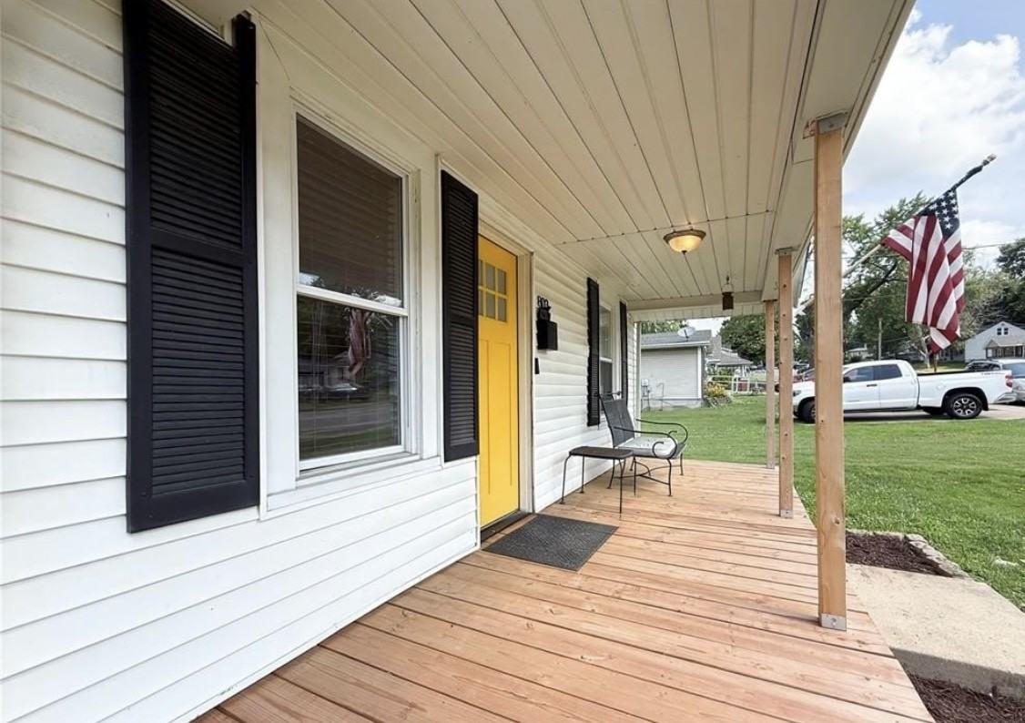 803 Valentine St #NA - Photo 2 of 12