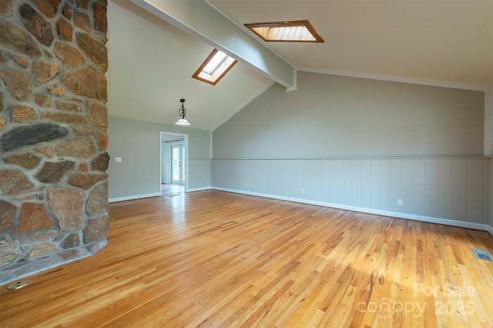 411 Holly Hill Dr #NA - Photo 3 of 20