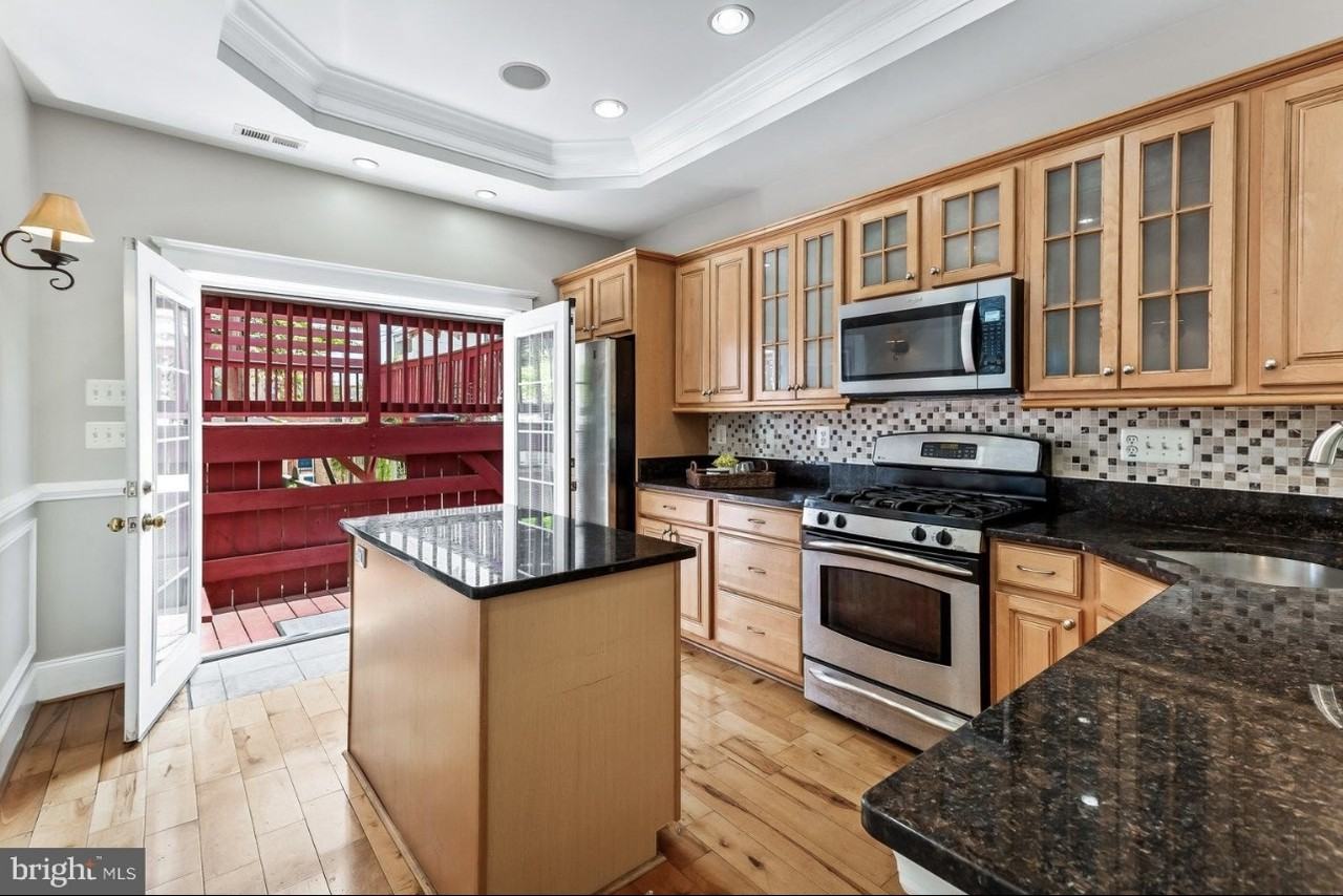 15 N Patterson Park Ave #NA - Photo 6 of 14