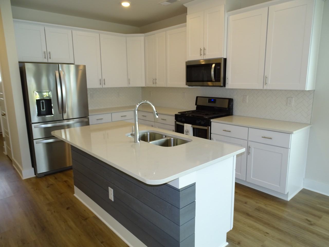 146 Bromes Way #NA - Photo 4 of 38