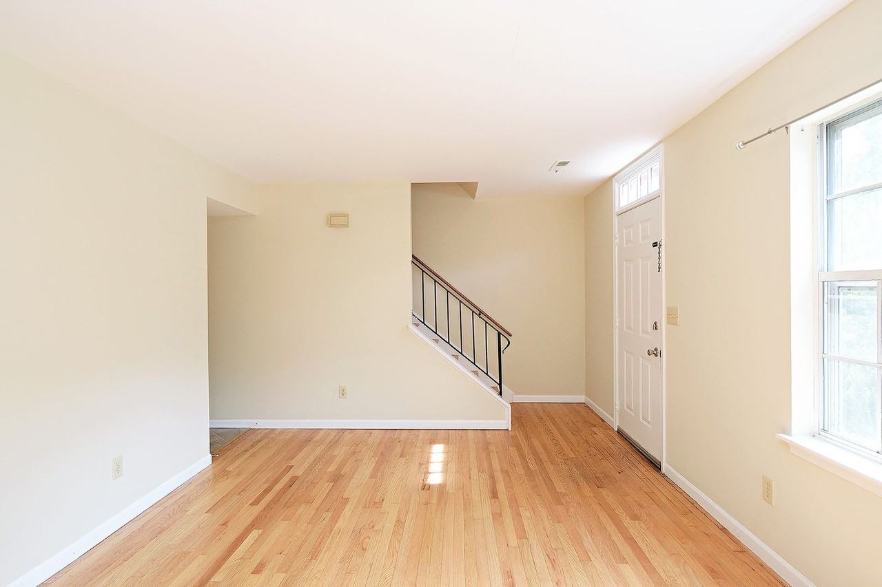 137 Quince Ln - Photo 3 of 10