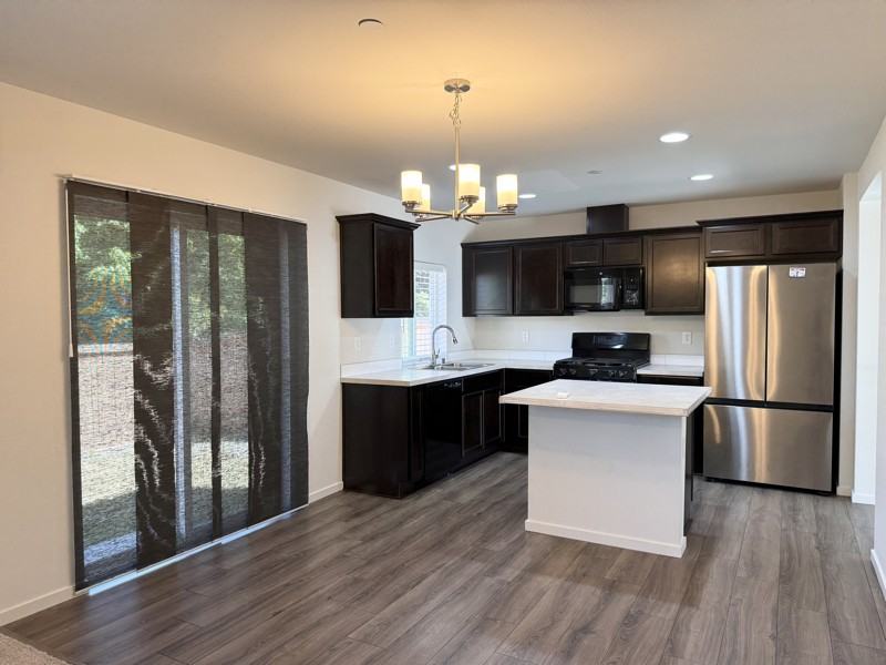 4368 71st Dr Ne - Photo 2 of 20