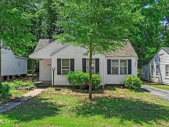 1439 Belwood Street - Photo 2 of 21