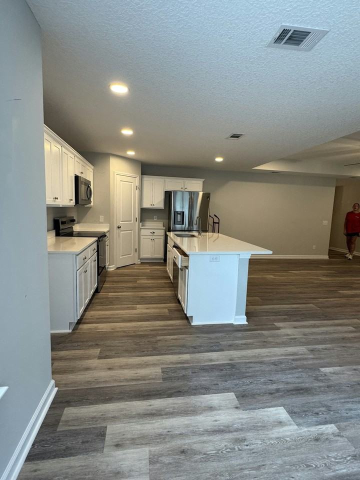 186 Hunters Point Way - Photo 6 of 24
