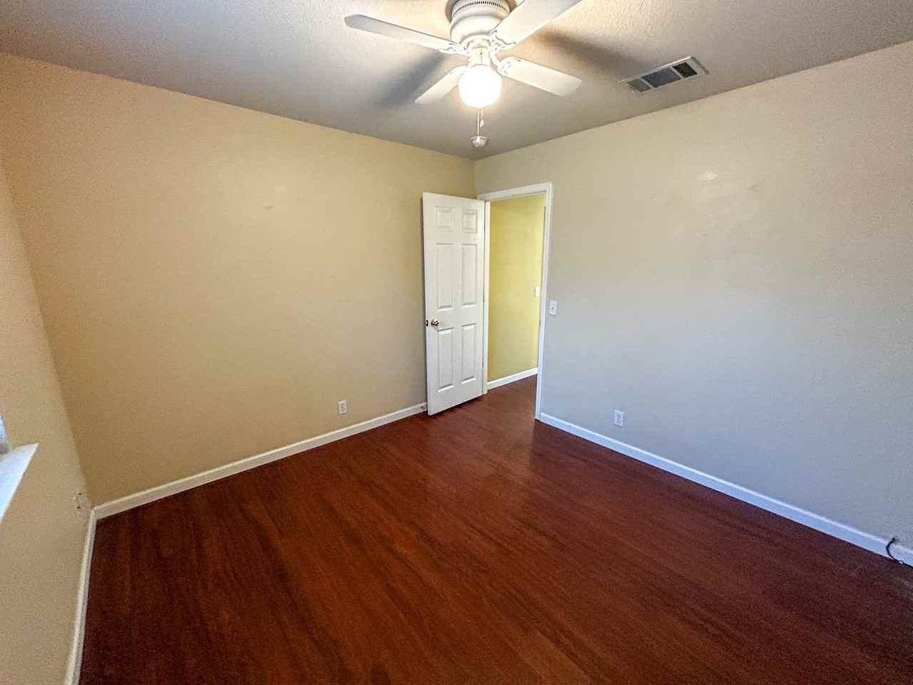 113 Orange Tree Lane - Photo 7 of 28