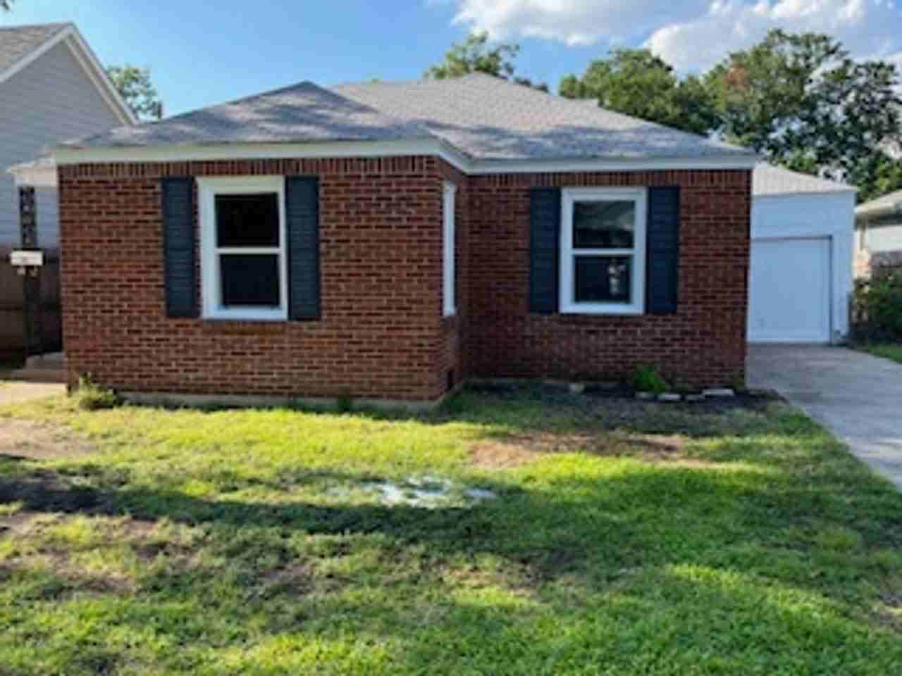 2704 W Bewick St - Photo 3 of 20