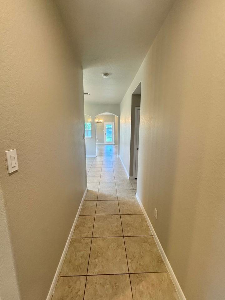 767 Spectrum Dr - Photo 7 of 27