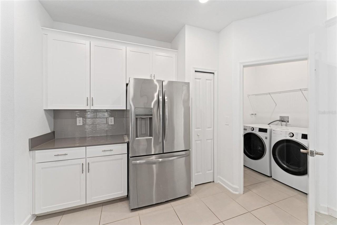 4751 Waltham Forest Dr - Photo 5 of 32