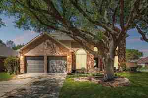 featured image of 2117 Nottingham St