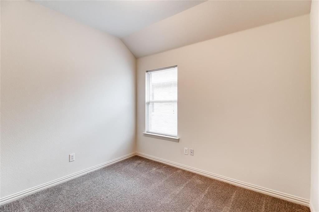 801 Hawk Valley Dr - Photo 7 of 10