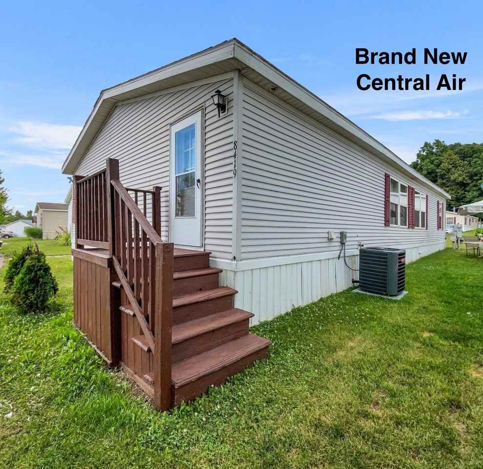 8419 8419 Quill Drive - Photo 3 of 31