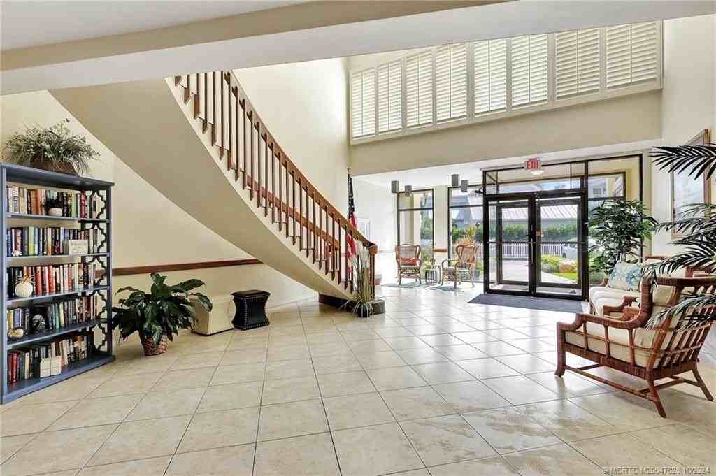 150 Se Four Winds Dr Apt B303 #B303 - Photo 3 of 50