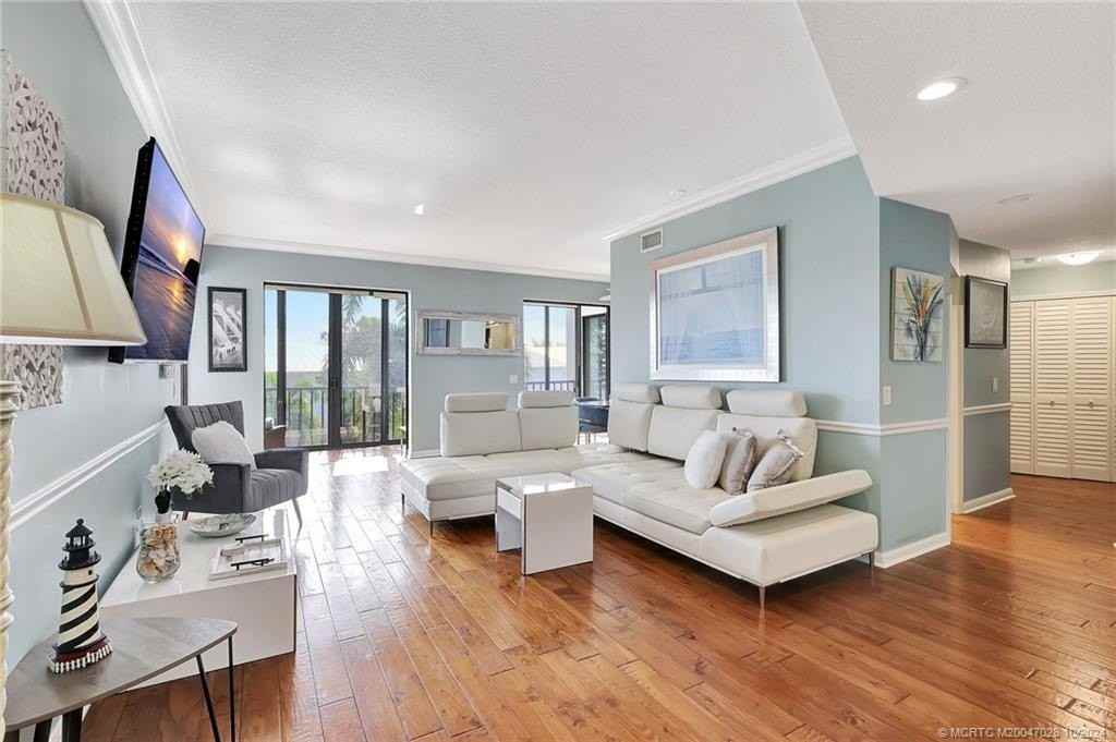 150 Se Four Winds Dr Apt B303 #B303 - Photo 6 of 50