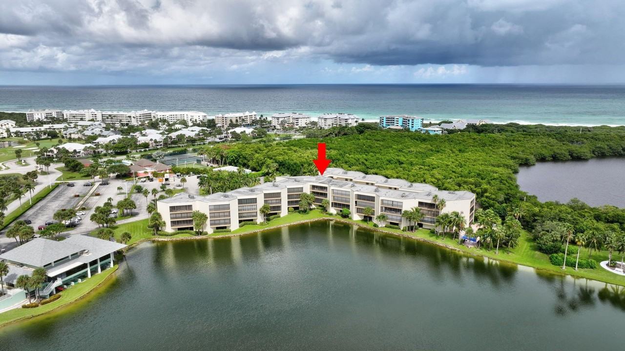 221 Ne Plantation Rd #406