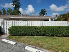 1324 Arapaho St - Photo 1 of 1